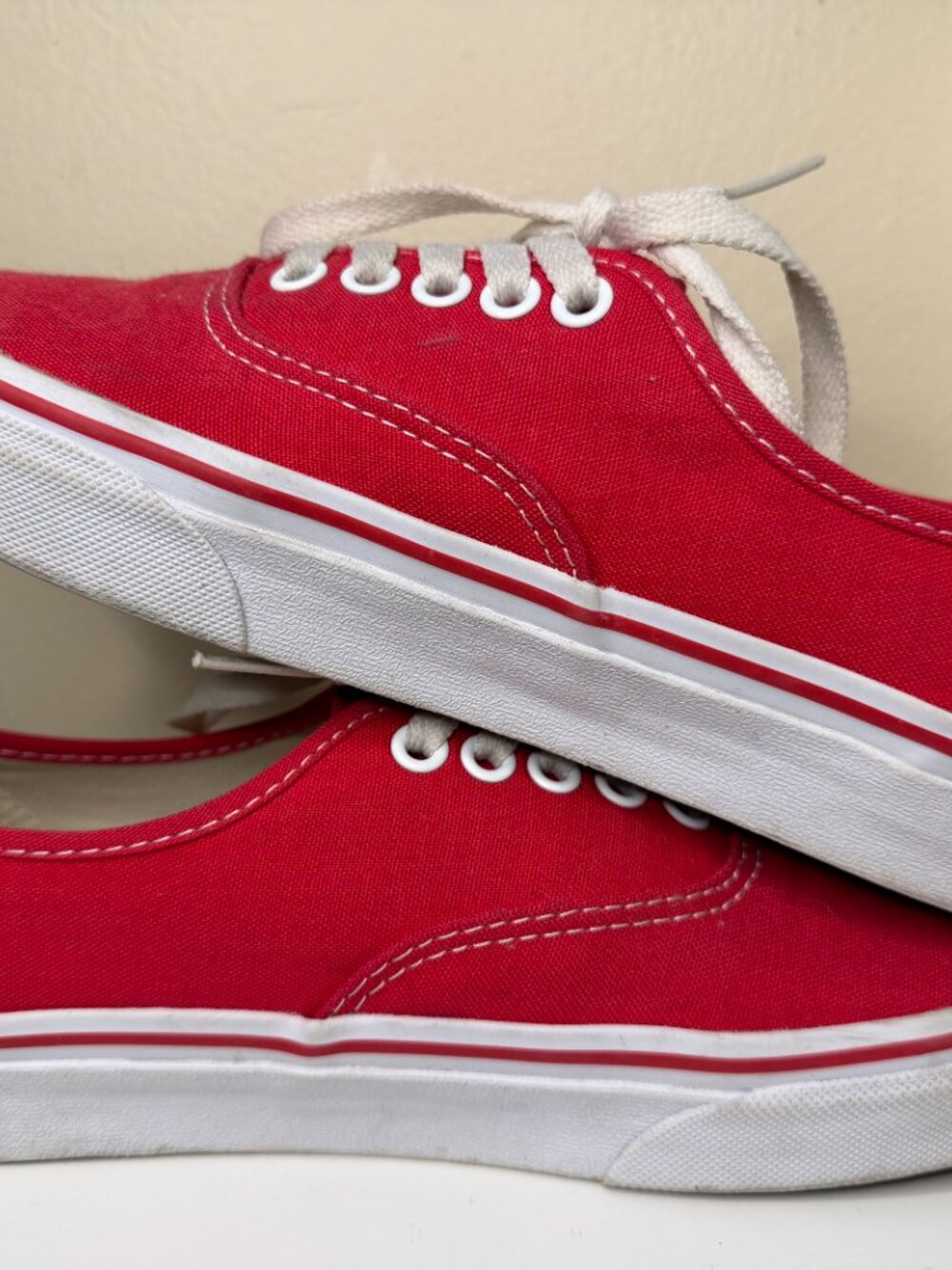 RED Vans Womens Sneakers Shoes Mens7/Womens8.5US - Picture 2 of 6